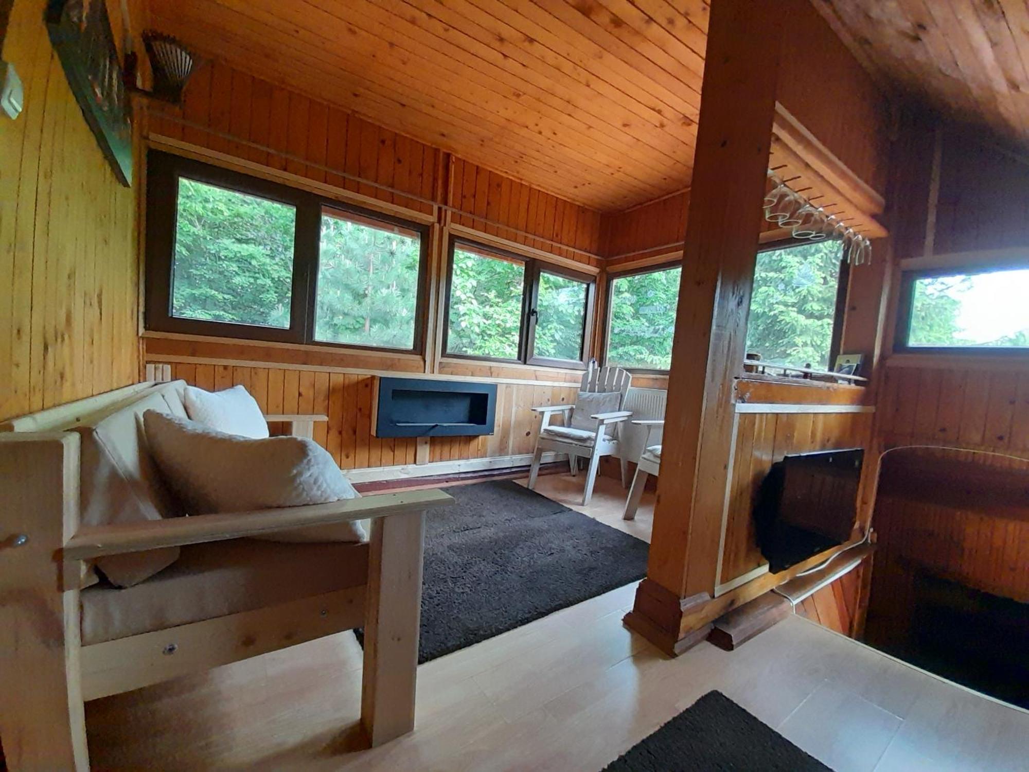 Cabana Din Padurea Valeni Vălenii de Munte المظهر الخارجي الصورة